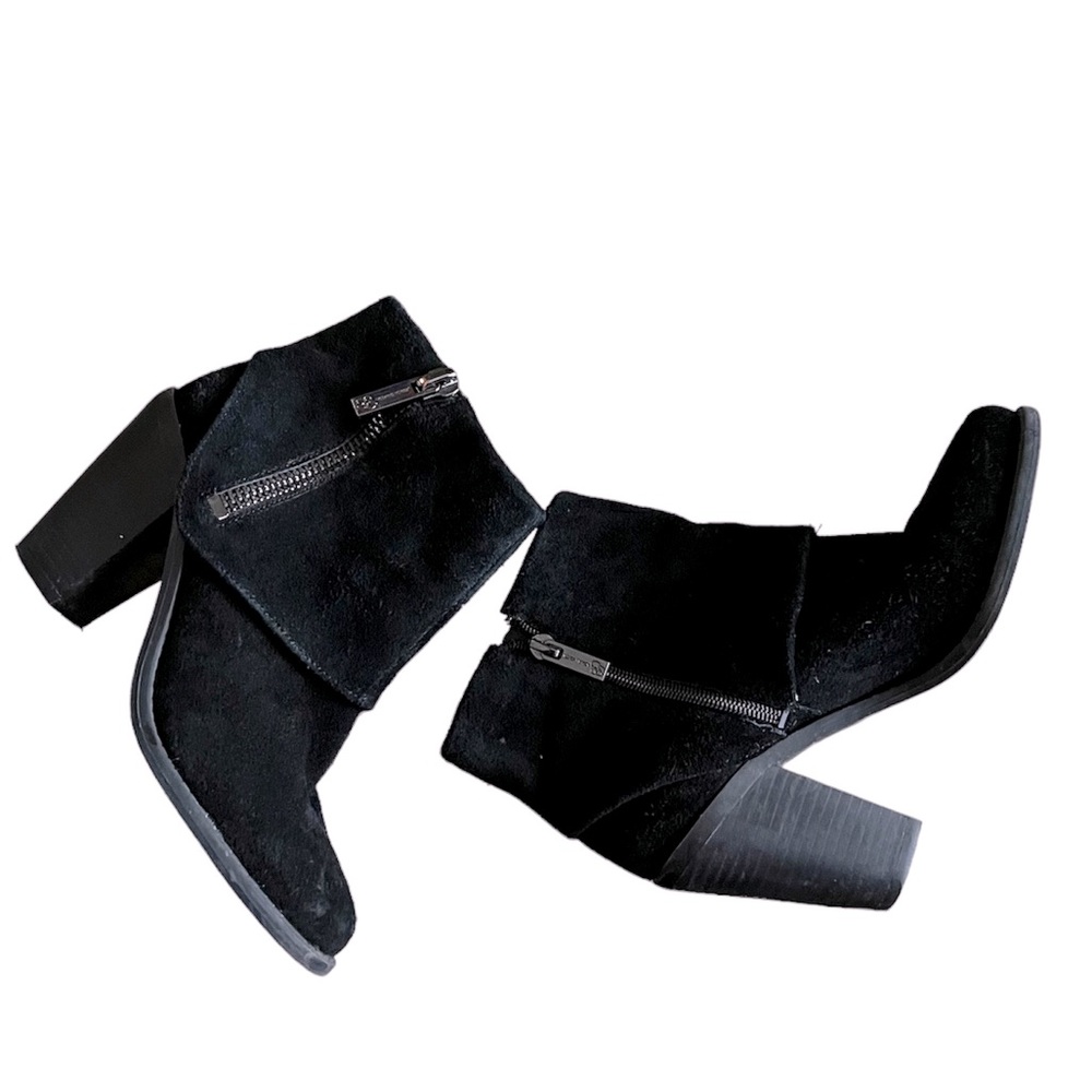 Jessica Simpson Womens black suede booties with zipper closure size 5.5
